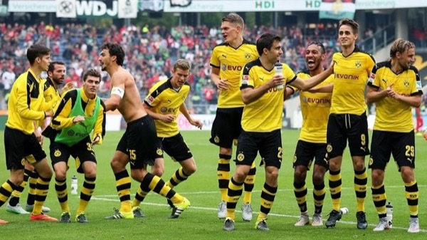 Borussia Dortmund bersaing di Europa League