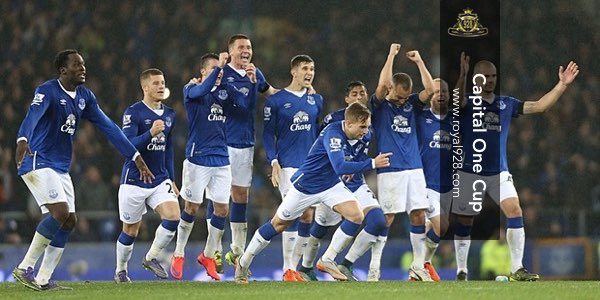 Everton memenangkan adu penalti