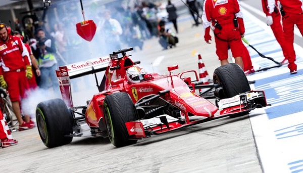 Sebastian Vettel tim formula 1 Ferrari