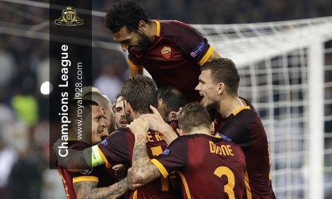Pemain AS Roma merayakan gol kemenangan