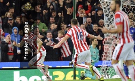 Marko Arnautovic mencetak gol kemenangan untuk Stoke